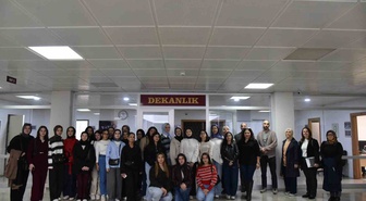 Hendek'ten gelen lise öğrencileri Düzce Üniversitesi'nde özel eğitimi tanıdı