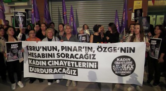 Kadın Cinayetlerini Durduracağız Platformu İzmir Barosu önünde 3 cinayete tepki verdi