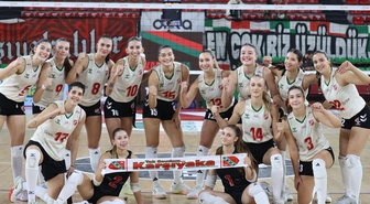 Karşıyaka Kadın Voleybol Takımı, yarın galibiyetsiz İzmir DSİ'ye konuk olacak