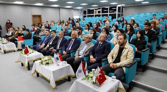 Konya'da KTO Karatay Üniversitesi'nde İletişim Günleri 2026 paneli düzenlendi