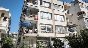 Mersin Yenişehir'de tahliye edilen 3 katlı binada 40 kişi misafirhaneye yerleştirildi
