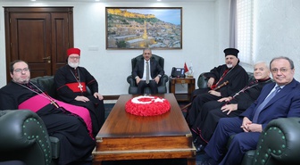Süryani Katolik Patriği Younan, Mardin Valisi Akkoyun'u ziyaret etti