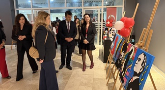Tekirdağ'da öğrencilerin 50 eserlik 'Cumhuriyetin Işığında Sanat' sergisi açıldı