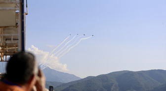 Türk Yıldızları Fethiye'de Ölüdeniz festivali öncesi prova uçuşu yaptı