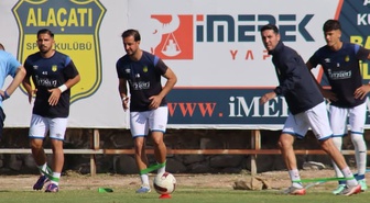 Alaçatıspor, Eski İzmir Gençlik'i 7-1 yenerek ligde sezona 3 puanla başladı
