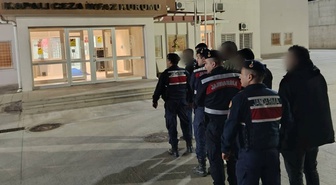 Aydın Kuşadası'nda 20 düzensiz göçmen yakalandı, 5 organizatör tutuklandı