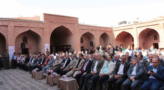 Cizre'de Melaye Ciziri için Kırmızı Medrese'de anma programı ve panel düzenlendi