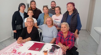 Gömeç'te kadınlara aile içi iletişim, annelere uyuşturucuyla mücadele semineri verildi