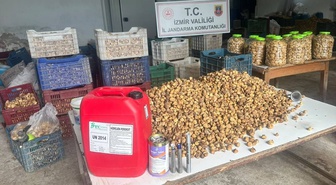 İzmir Ödemiş'te kimyasalla beyazlatılan 3 ton incir ele geçirildi, 1 kişi gözaltında