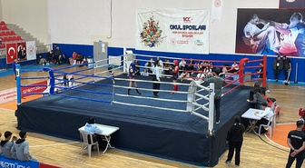 Kayseri'de Atatürk ve Cumhuriyet Muaythai Şampiyonası yaklaşık 200 sporcuyla başladı