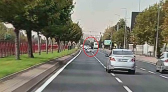 Kayseri Melikgazi'de motosiklet sürücüsü otomobille çarpışıp yaralandı