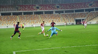 Malatya Yeşilyurt Spor, sahasında 1964 Silifke Spor'u 4-0 mağlup etti