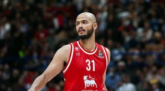 Shavon Shields kimdir? Milano'dan gelen Fenerbahçe forveti Pire'de 17 sayı attı