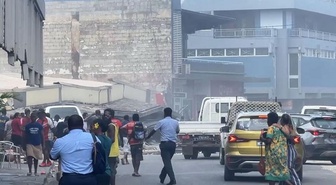 Vanuatu'da dört dakika arayla iki deprem oldu, tsunami uyarısı yayımlandı