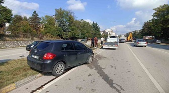 Yaya geçidinde karşı şeride geçen motorlu bisiklete çarptı: 1 ölü