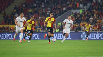 Göztepe, Çorum FK karşısında Antunes ve Juan'ın golleriyle ilk yarıda 2-0 öne geçti