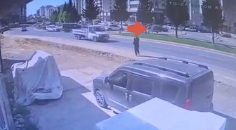 Kahramanmaraş Onikişubat'ta otomobil ile motosiklet çarpıştı, sürücü yaralandı