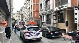 Şişli'de yabancı uyruklu genç kadın yan binanın çatısından boşluğa düşüp öldü