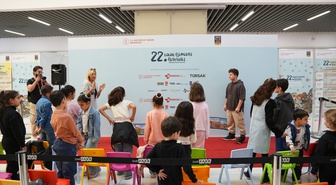 TÜRSAK Çocuk Filmleri Festivali İzmir'de başladı, ilk gün çocuklar atölyelere katıldı
