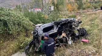 Van Gevaş'ta takla atan otomobilde 1 kişi öldü, 1 kişi yaralandı