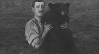 Winnie-the-Pooh'un ilham kaynağı gerçek ayı, ilk kitabın 100. yılında anılıyor