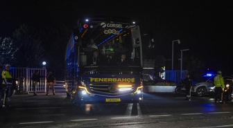 Fenerbahçe derbi için taraftarların uğurlamasıyla RAMS Park'a hareket etti