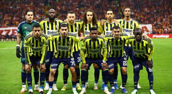 Fenerbahçe Galatasaray'a 2-1 yenildi, sezonun ikinci derbisini de kaybetti