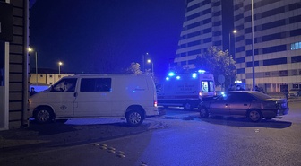 Kayseri Kocasinan'da otomobil ile minibüs çarpıştı, otomobildeki 2 kişi yaralandı