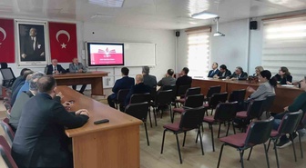Manisa Sarıgöl'de ortaokul ve lise müdürleri OYSS toplantısında bir araya geldi