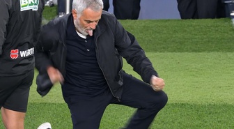 Mourinho'dan Barcelona taraftarını çıldırtan hareket