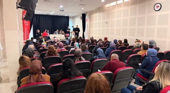 Niğde’de polisten öğrenci ve velilere güvenlik eğitimi