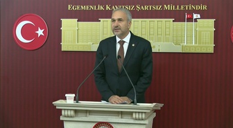 Özçağdaş, Bakan Tekin'i protesto eden 2 öğrencinin tutuklanmasına tepki gösterdi