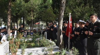Tekirdağ'da şehit öğretmen Neşe Alten ve babası kabirleri başında anıldı