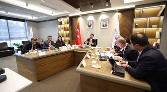 Bakan Kurum, COP31'e 12 gün kala Danışma Kurulu üyeleriyle görüştü
