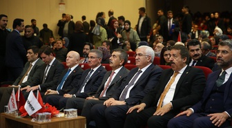 Bakan Tekin, Erzurum'da 'İmam Hatip Okullarının Kuruluşunun 75. Yıl Dönümü' programında konuştu: