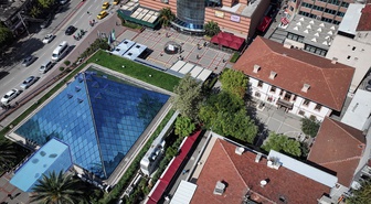 Bursa'da 1468'de kurulan Hoca İlyas Ortaokulu 558 yıllık geçmişiyle eğitim veriyor