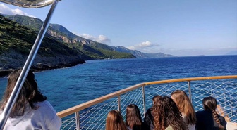 Datça'da lise Genç AR-GE ekibi kıyı ekosistemlerini öğrenmek için denize açıldı