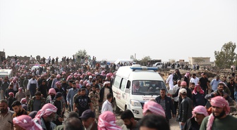 Dera'da Ürdün saldırısında ölen 7 sivil için Et-Taf köyünde cenaze töreni düzenlendi