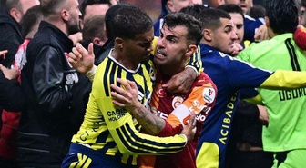 Fenerbahçe Galatasaray derbisinde neden kavga çıktı? Archie Brown Abdülkerim Bardakcı kavga olayı nedir?