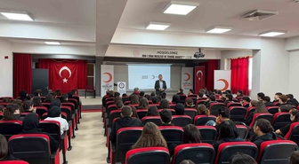 İbn-i Sina Lisesi'nde öğrencilere Kızılay ve ilk yardım eğitimi verildi