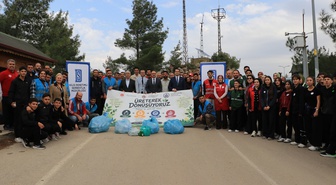 Kilis'te yükümlüler 'Üreterek Dönüşüyoruz' projesiyle çevre temizliği yaptı