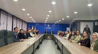 Mahir Ünal Bilecik'te teşkilatla istişarede bulundu, Şeyh Edebali'yi andı