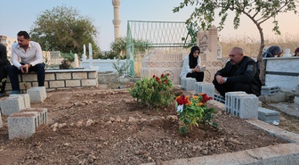Mardin Nusaybin'de sulama kanalına devrilen otomobilde ölen 6 kişi toprağa verildi