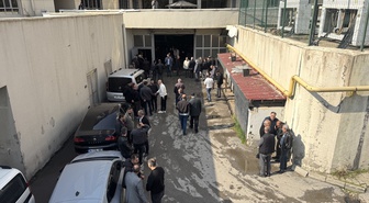 Muş Hasköy'de polis memuru 4 yakınına ateş edip intihar etti, biri öldü