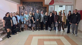 Nazilli'de Erasmus+ projesine gelen öğretmenler Eğitim Müdürü Güner'i ziyaret etti
