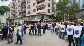 Soma'da madenciler bir yılı aşkın süredir alacakları için Ankara'ya yürüyüşe geçti