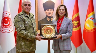 Tekirdağ Büyükşehir Belediye Başkanı Yüceer, Tümgeneral Ala'yı ziyaret etti