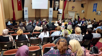 Akdeniz Belediyesinin meme kanseri seminerinde ağrısız kitle uyarısı yapıldı