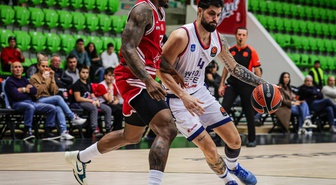 Anadolu Efes, EuroLeague'de Hapoel Tel Aviv'e 118-88 yenilerek 5. yenilgisini aldı