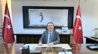 Antalya'nın Muratpaşa ilçesi Kaymakamı İhsan Kara kalp krizi sonucu yaşamını yitirdi